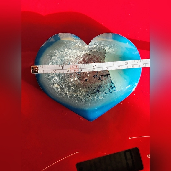 Blue Agate Heart with Sparkling Druzy Geode Center, Crystals - Picture 5 of 5
